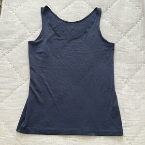 Workout tank top